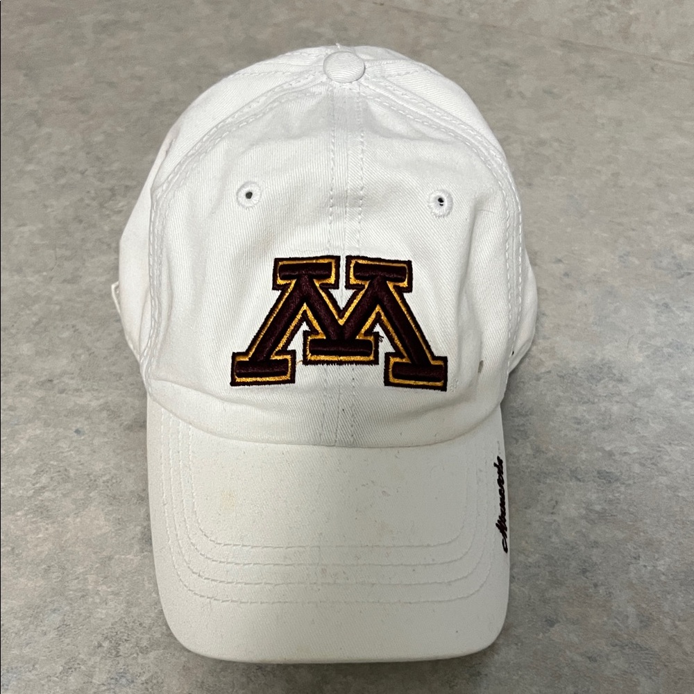 Classic White Cap with Embroidered Minnesota Gophers Logo